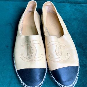 Chanel espadrilles tan and black toe